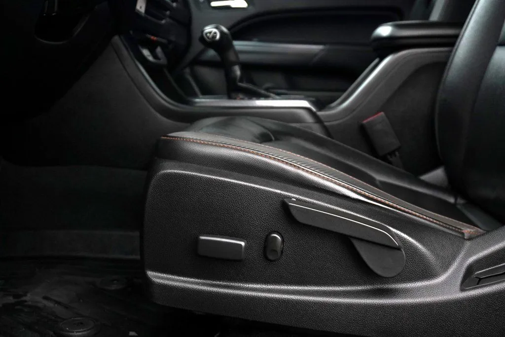 GMC Canyon photo 16