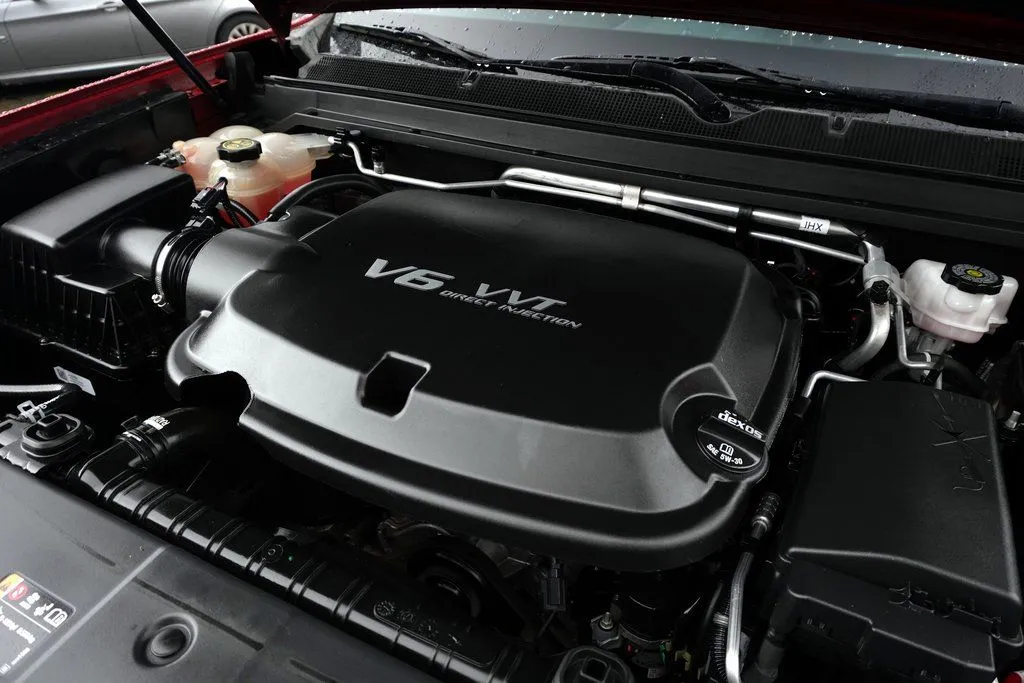 GMC Canyon photo 12
