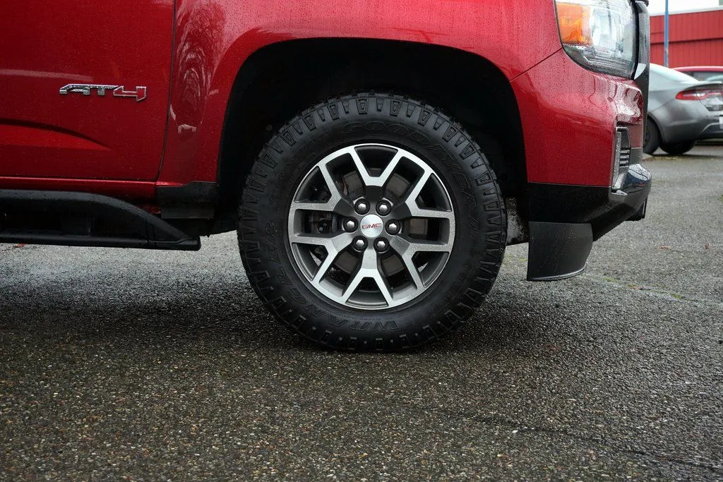 GMC Canyon photo 9