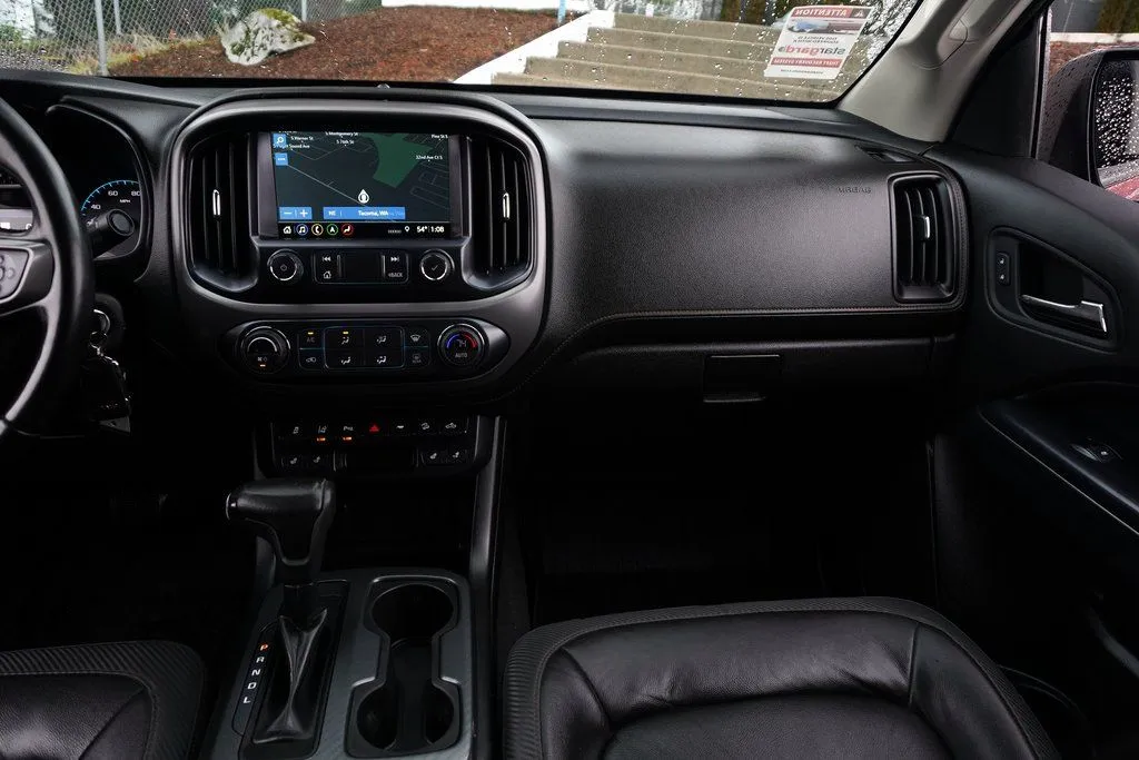 GMC Canyon photo 32