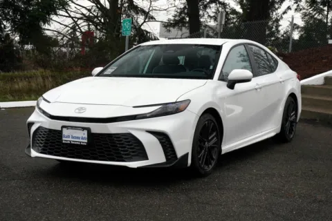Another view of 2025 Toyota Camry SE Hybrid for sale in Tacoma, WA at South Tacoma Auto