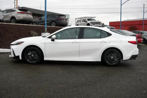 More photos of 2025 Toyota Camry SE Hybrid at South Tacoma Auto, WA