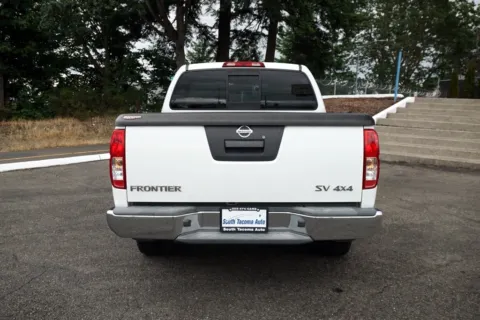 More photos of 2015 Nissan Frontier SV 4WD at South Tacoma Auto, WA