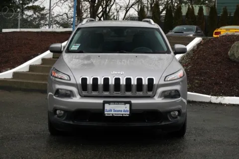 Photos of 2018 Jeep Cherokee Latitude for sale in Tacoma, WA at South Tacoma Auto