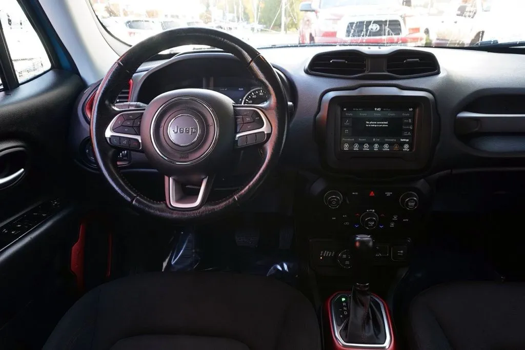 Jeep Renegade photo 16