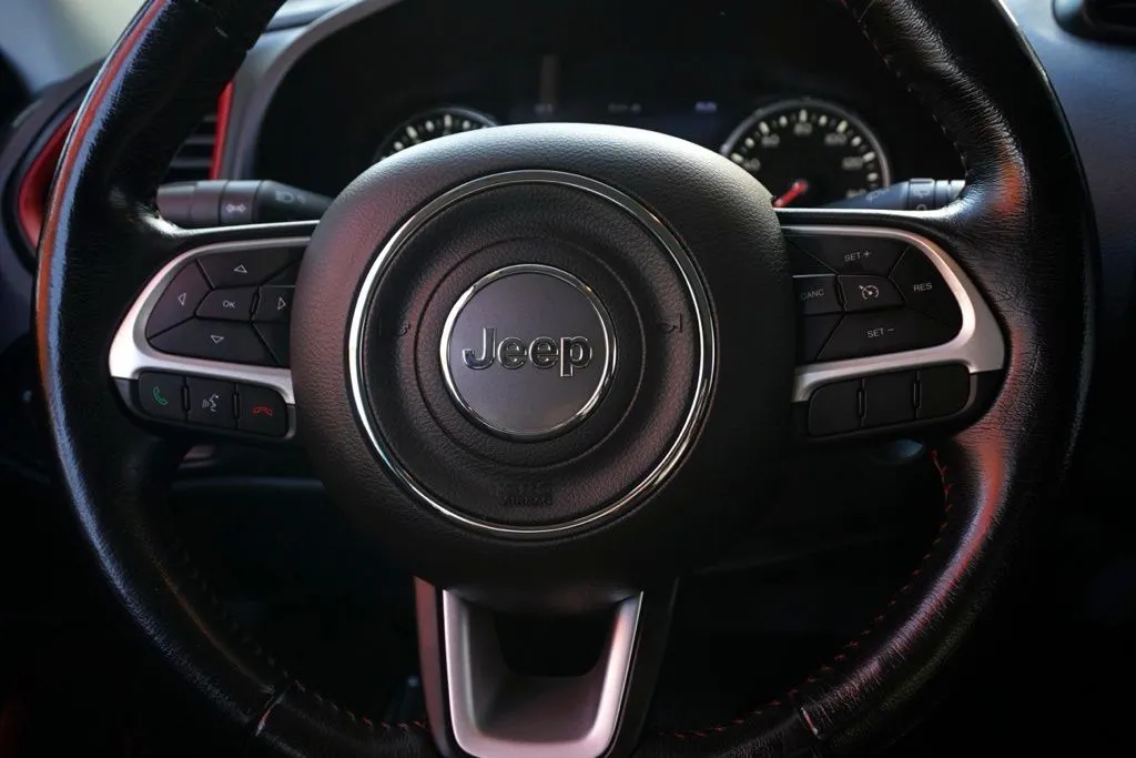 Jeep Renegade photo 22