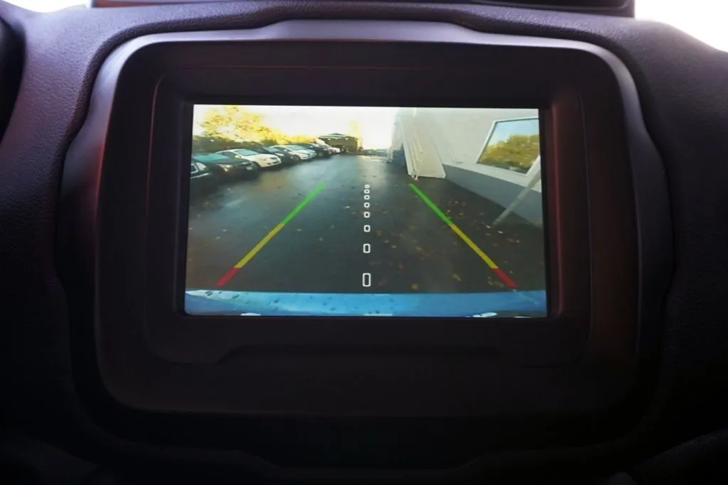 Jeep Renegade photo 25