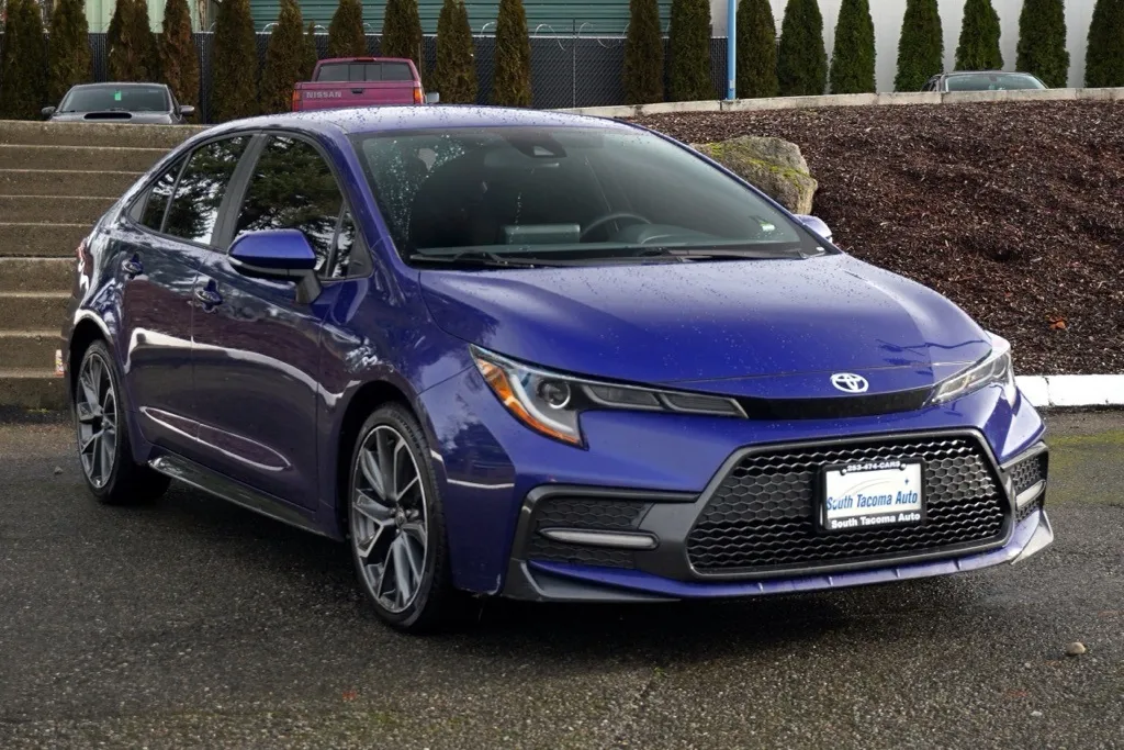 Blue 2022 Toyota Corolla SE for sale in Tacoma, WA