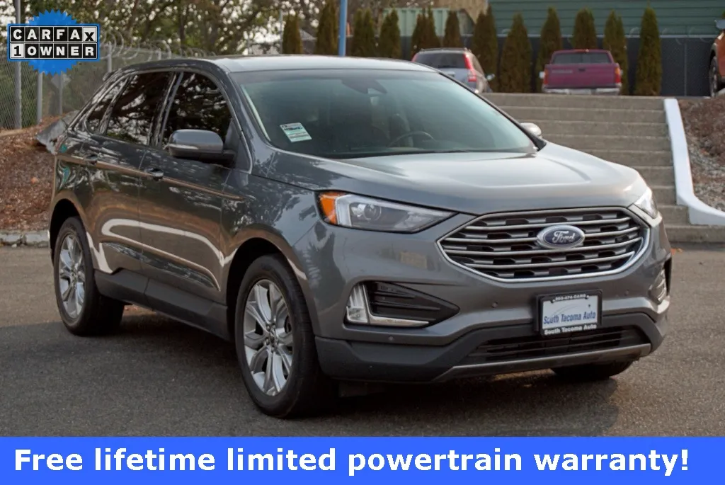 2024 Ford Edge Titanium's photo