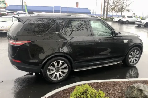 More photos of 2018 Land Rover Discovery HSE Luxury at South Tacoma Auto, WA