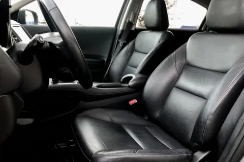 More photos of 2018 Honda HR-V EX-L w/Navigation at South Tacoma Auto, WA