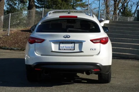 More photos of 2011 INFINITI FX35 at South Tacoma Auto, WA