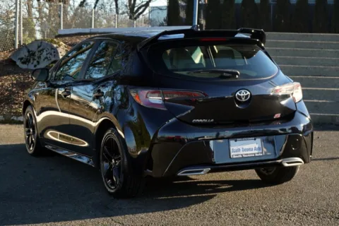 More photos of 2019 Toyota Corolla Hatchback SE at South Tacoma Auto, WA