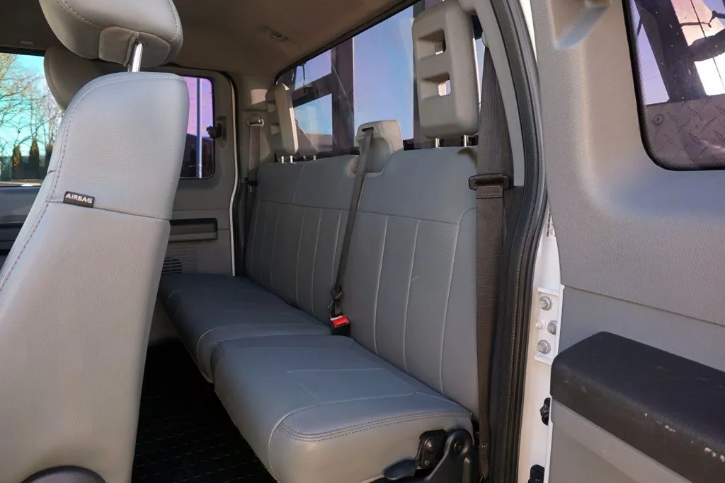 Ford F-450SD photo 13