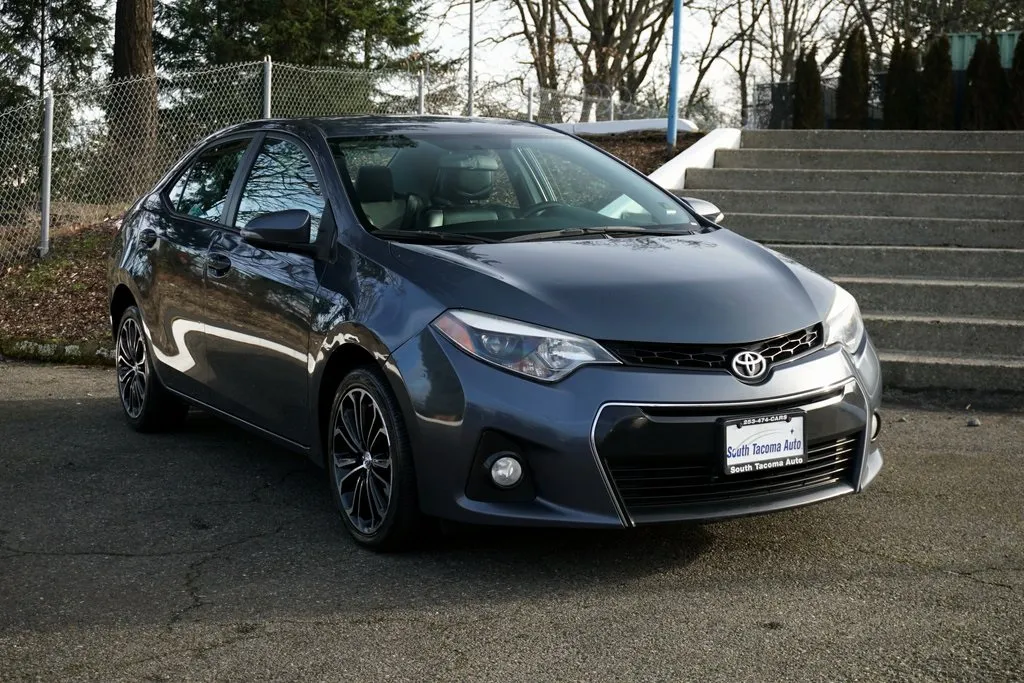 2015 Toyota Corolla S Plus