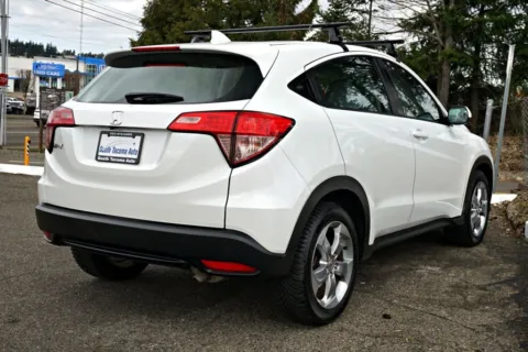More photos of 2017 Honda HR-V LX at South Tacoma Auto, WA