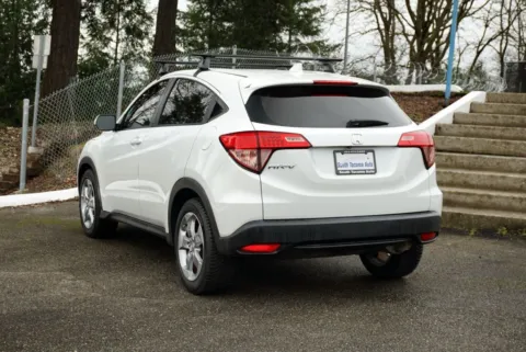 More photos of 2017 Honda HR-V LX at South Tacoma Auto, WA