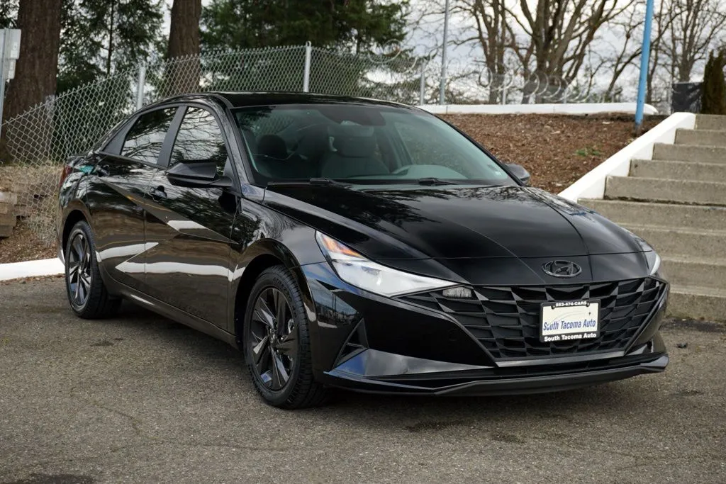Black 2022 Hyundai Elantra SEL for sale in Tacoma, WA