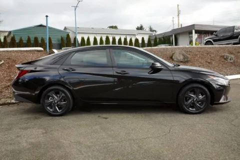 Photos of 2022 Hyundai Elantra SEL for sale in Tacoma, WA at South Tacoma Auto
