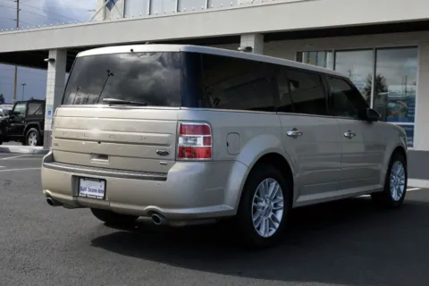 More photos of 2018 Ford Flex SEL AWD at South Tacoma Auto, WA