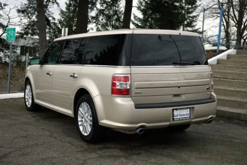 More photos of 2018 Ford Flex SEL AWD at South Tacoma Auto, WA