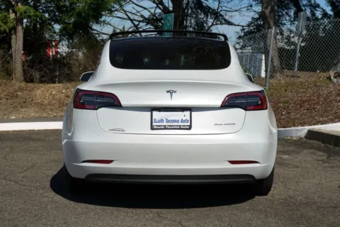 More photos of 2020 Tesla Model 3 Long Range at South Tacoma Auto, WA