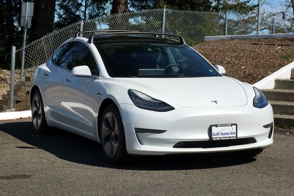 2020 Tesla Model 3 Long Range Dual Motor All-Wheel Drive's photo