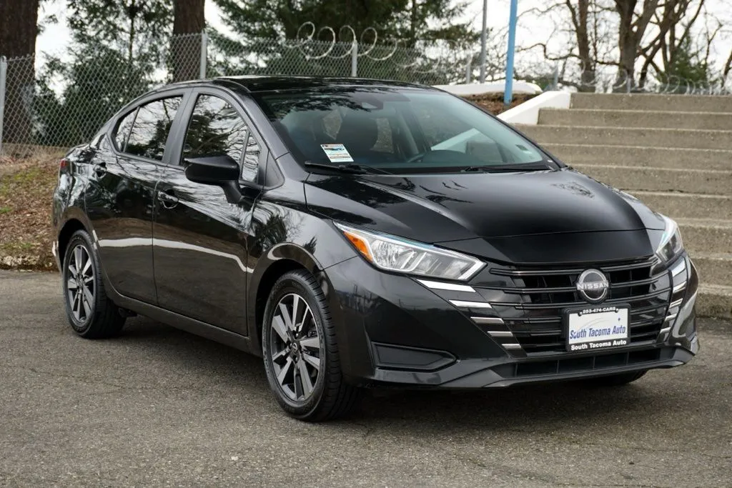 2024 Nissan Versa Sedan SV