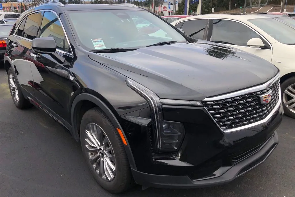 Black 2024 Cadillac XT4 Premium Luxury for sale in Tacoma, WA