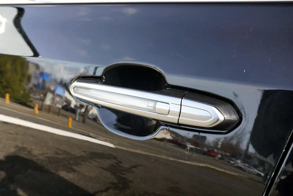 Cadillac XT4 photo 10