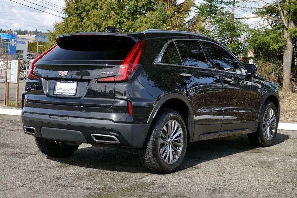 Cadillac XT4 photo 4