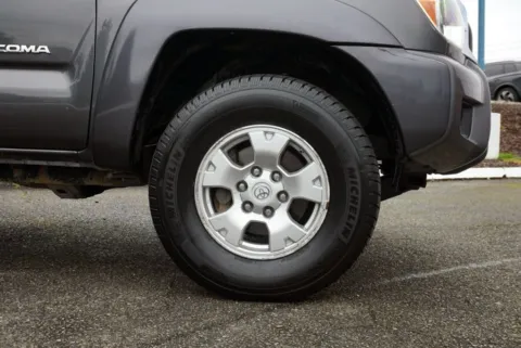 Another view of 2013 Toyota Tacoma  V6 for sale in Tacoma, WA at South Tacoma Auto