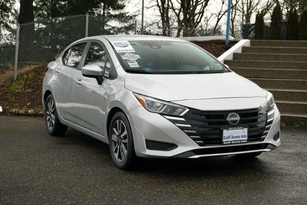 2023 Nissan Versa Sedan