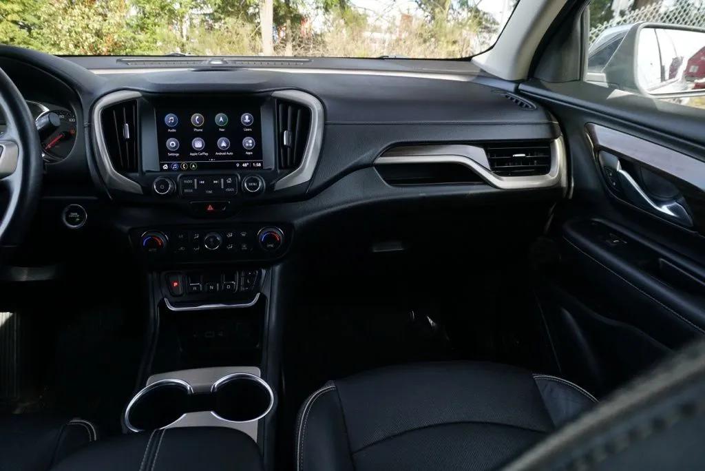 GMC Terrain photo 16