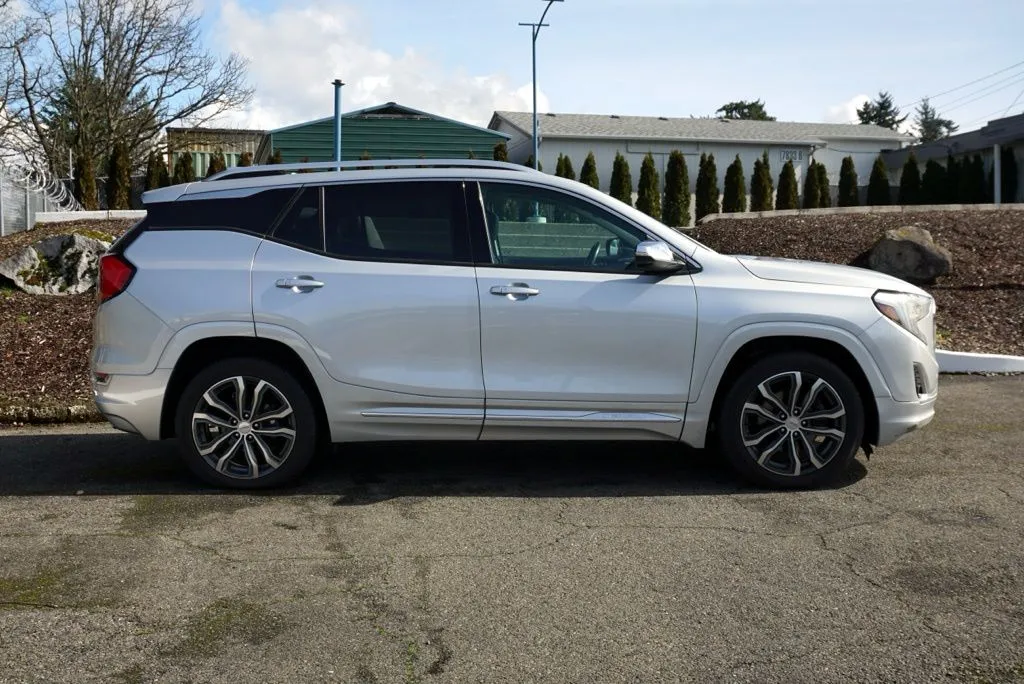 GMC Terrain photo 7