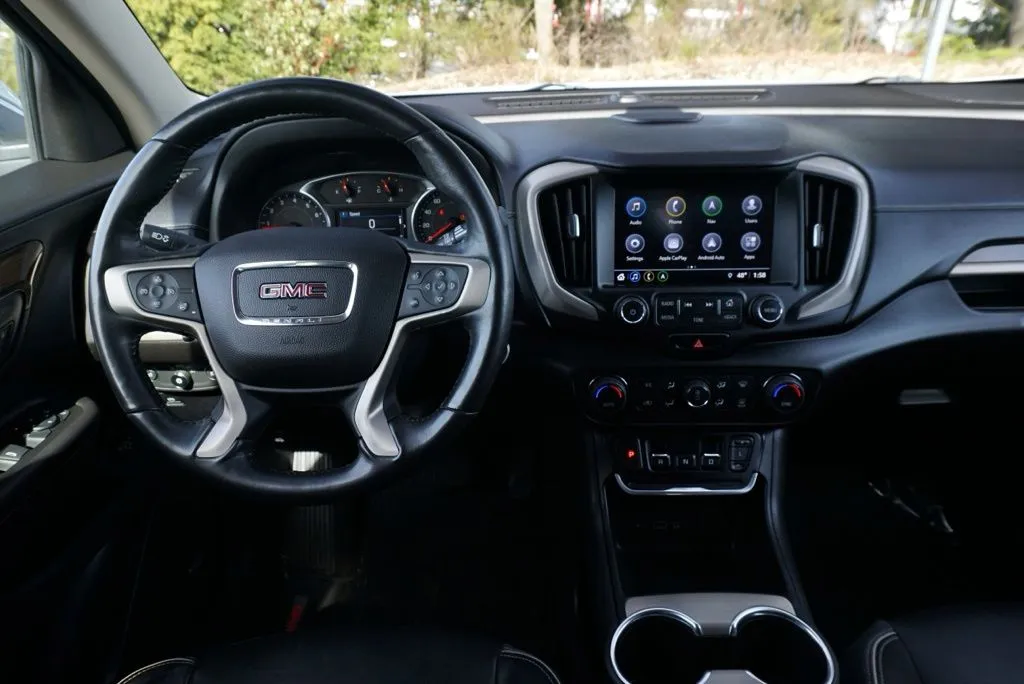 GMC Terrain photo 18