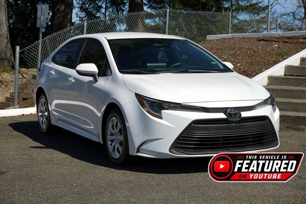 2024 Toyota Corolla LE CVT's photo