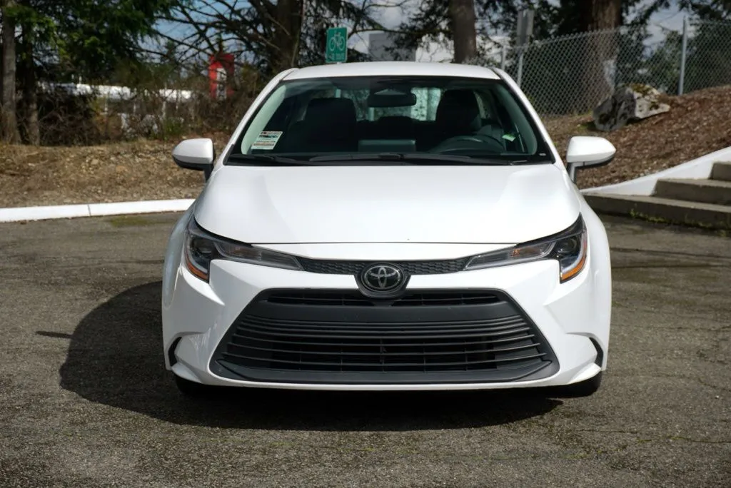 Toyota Corolla photo 2