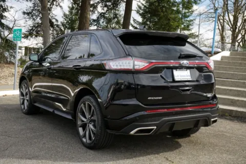 More photos of 2018 Ford Edge Sport at South Tacoma Auto, WA