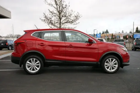 More photos of 2018 Nissan Rogue Sport S at South Tacoma Auto, WA