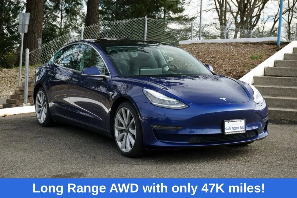 2020 Tesla Model 3 Long Range Dual Motor All-Wheel Drive's photo