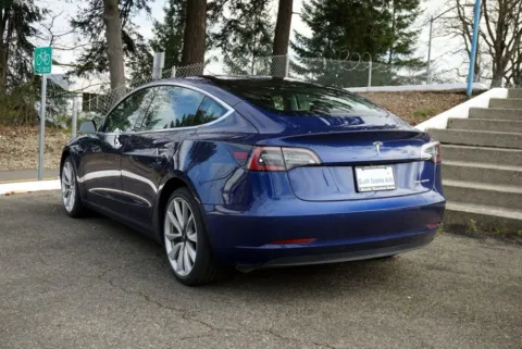 More photos of 2020 Tesla Model 3 Long Range at South Tacoma Auto, WA