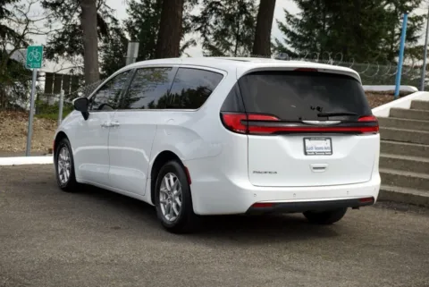 More photos of 2023 Chrysler Pacifica Touring L at South Tacoma Auto, WA