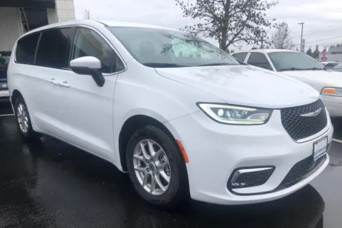 More photos of 2023 Chrysler Pacifica Touring L at South Tacoma Auto, WA