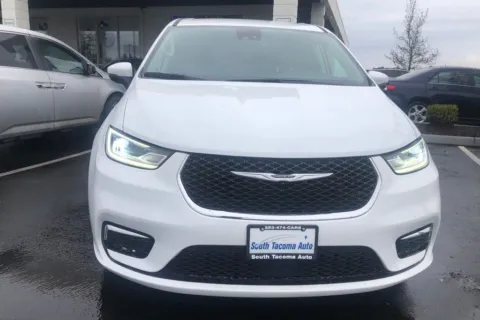 Another view of 2023 Chrysler Pacifica Touring L for sale in Tacoma, WA at South Tacoma Auto