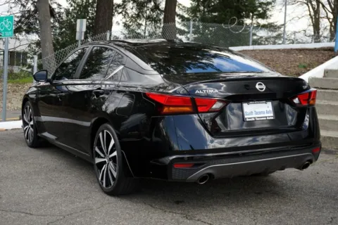 More photos of 2021 Nissan Altima 2.5 SR at South Tacoma Auto, WA