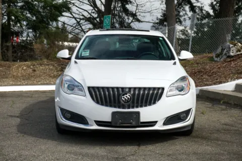 More photos of 2015 Buick Regal Turbo/e-Assist Premium I at South Tacoma Auto, WA