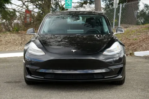 More photos of 2020 Tesla Model 3 Long Range at South Tacoma Auto, WA