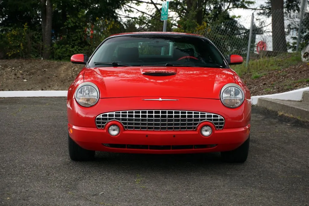 Ford Thunderbird photo 4
