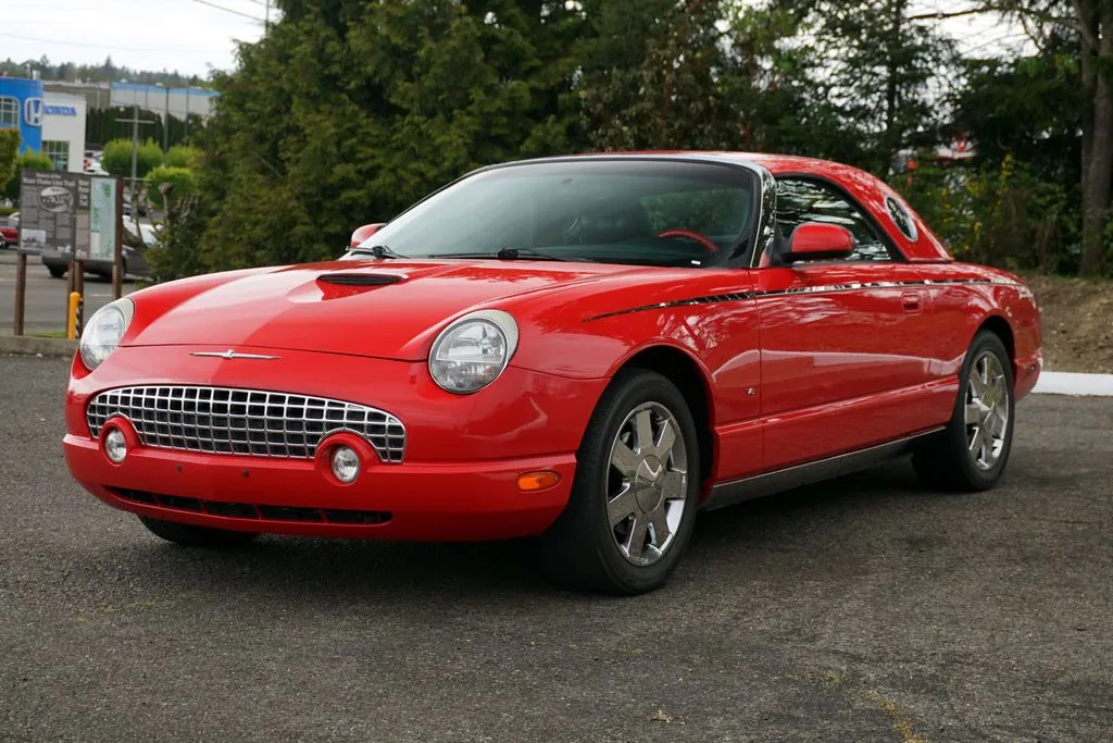 Ford Thunderbird photo 8